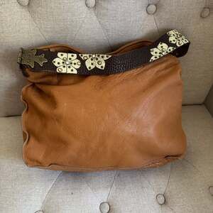 Tylie Malibu Hobo Bag